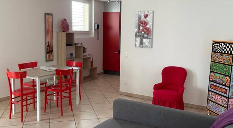 Apartment with terrace, sauna & private pool in Losone