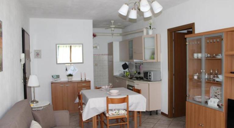 Rental apartment with 2 rooms for 4 persons — photo 2