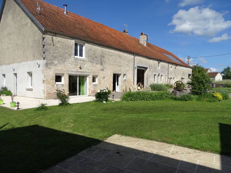 Gite with garden & terrace — photo 2