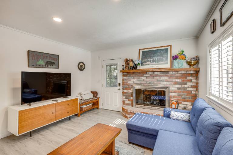 Ski, Hike & Fish: Big Bear Lake Retreat — photo 3