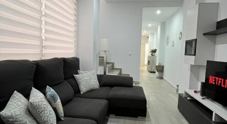 Casa moderna en Manises con 2 terrazas in Manises