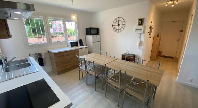 Rental apartment with 2 rooms for 8 persons — photo 4