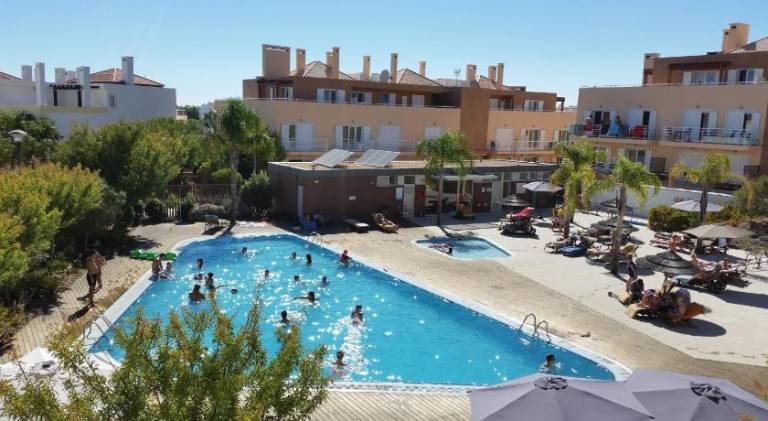 Fully equipped apartment with private pool, patio & garden | Pet-friendly in Tavira