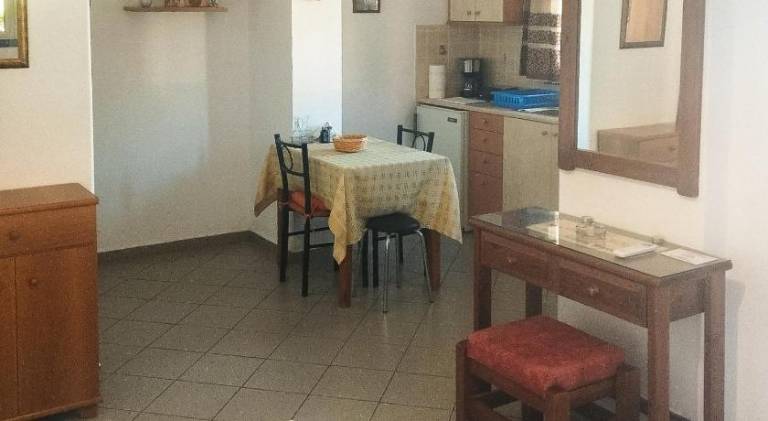 Holiday apartment with terrace — photo 3