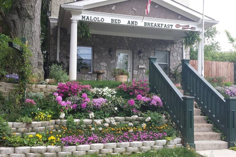 Bed & Breakfast  Fairfax Village