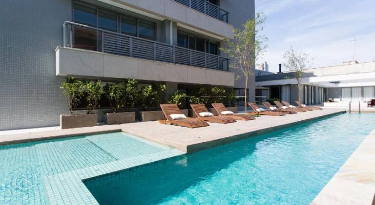 Apartment with pool — photo 5