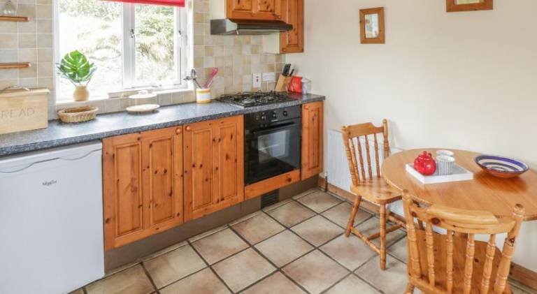 House with 3 rooms for 5 persons — photo 4