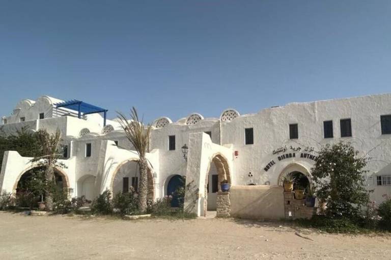 Majatalo  Djerba Midun