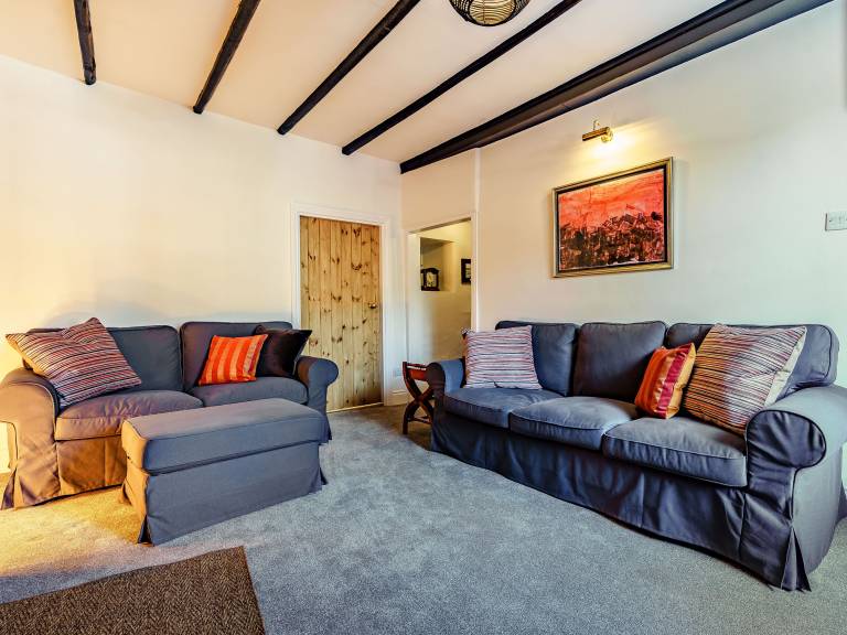 Cottage with 2 rooms for 4 persons — photo 2