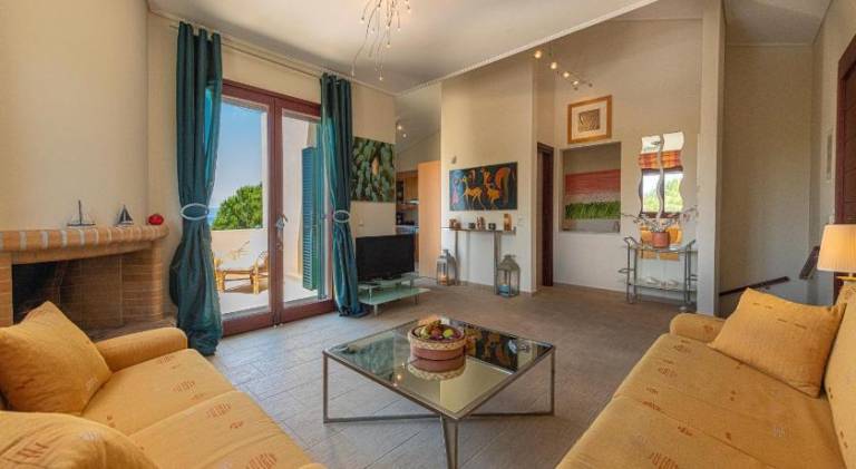Fully equipped wonderful villa with pool, patio & garden | Pets are welcome — photo 2
