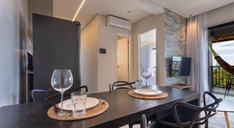 Rental apartment with pool, BBQ & garden — photo 2