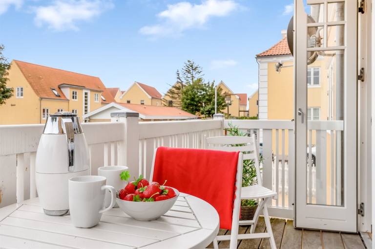 Fully equipped ample vacation home with patio & barbecue | Next to the beach | Pets are welcome — photo 2