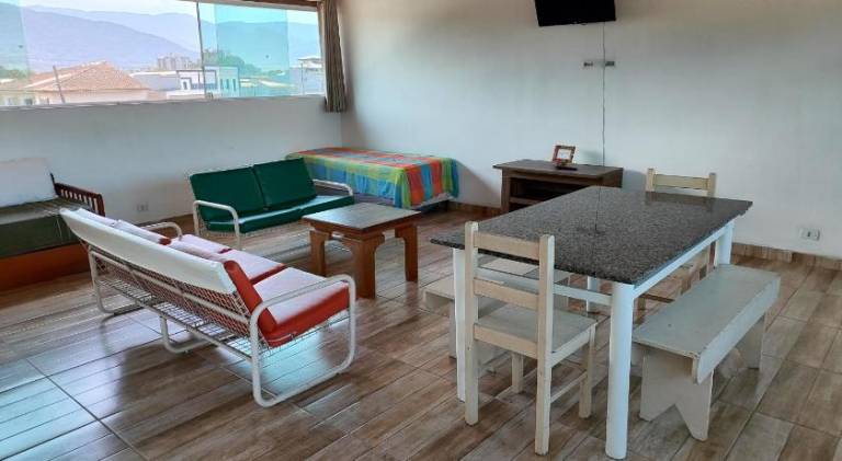 Vacation home with patio, private pool & BBQ | Pets are welcome — photo 3