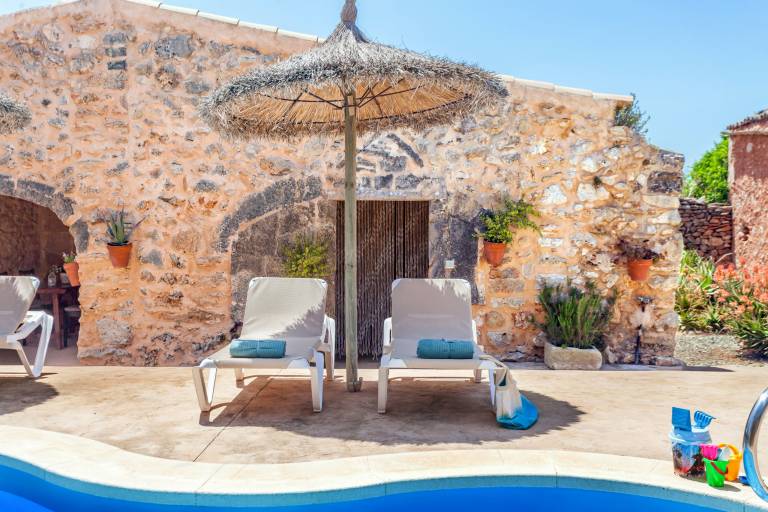 Vacation home with yard, terrace & private pool — photo 3