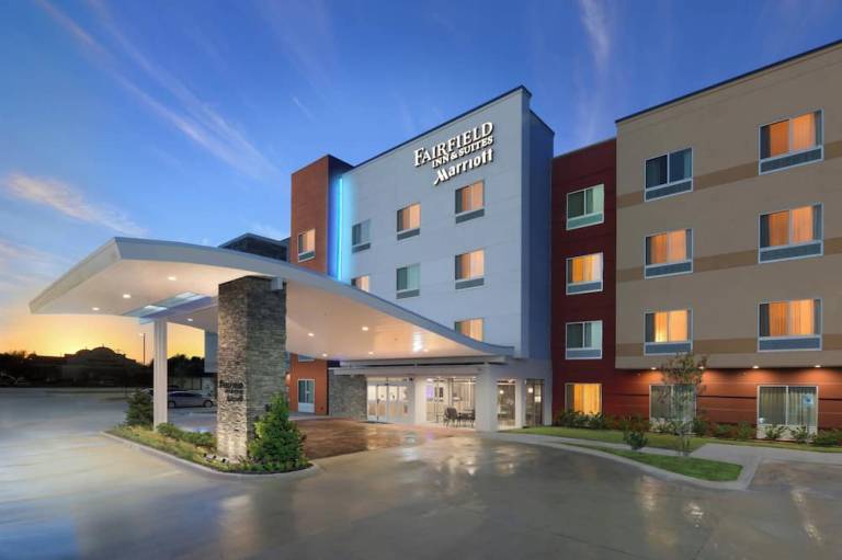 Fairfield Inn & Suites by Marriott Fort Worth South Burleson