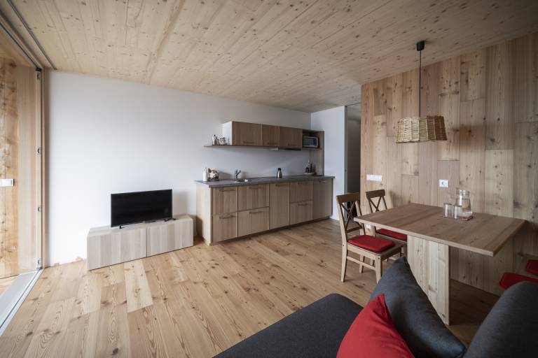 Kristplonerhof: Appartamento "Burgl" in una accogliente Fattoria circondata da vigneti con Giardino e Terrazza Privata con vista mozzafiata su Bolzano e le Dolomiti — photo 4
