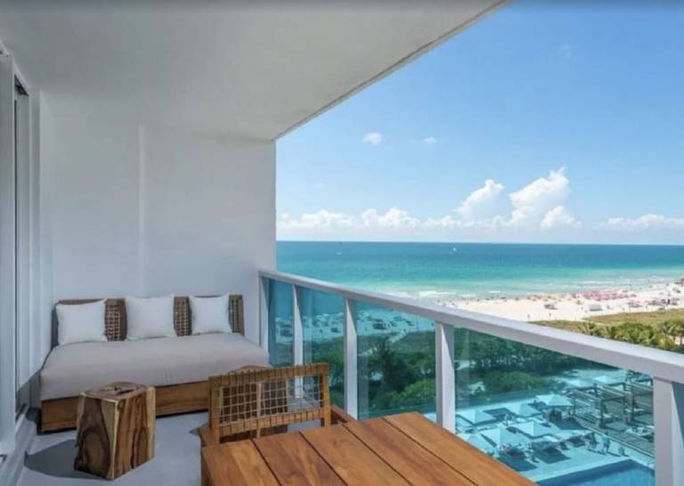 Resort  South Beach