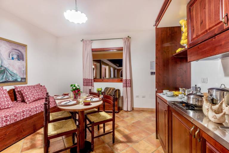 Family-oriented charming apartment with pool | Pets are welcome — photo 5
