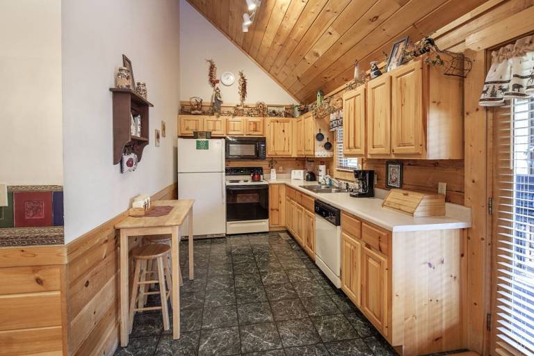 Cabin with private pool — photo 3