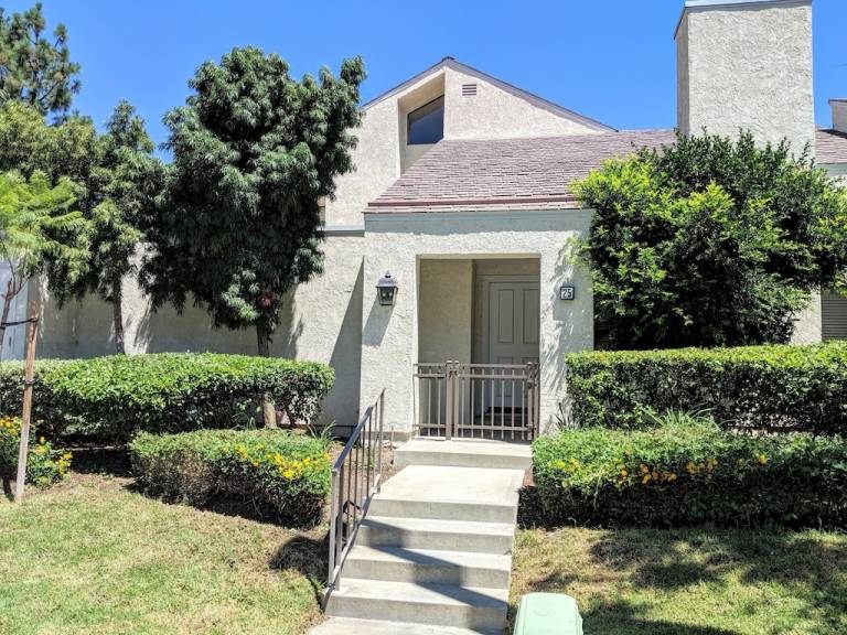 House  Irvine