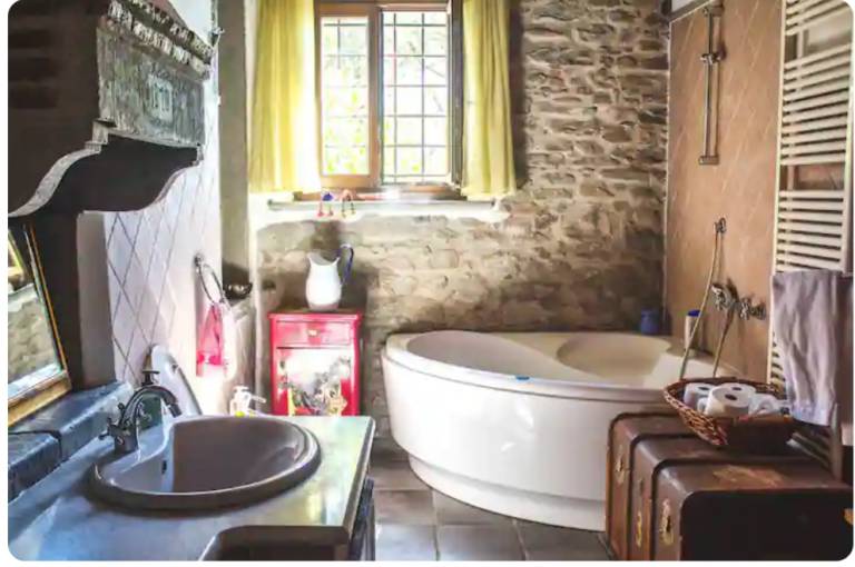 Fully equipped villa with garden, private pool & barbecue | Pets are welcome — photo 4