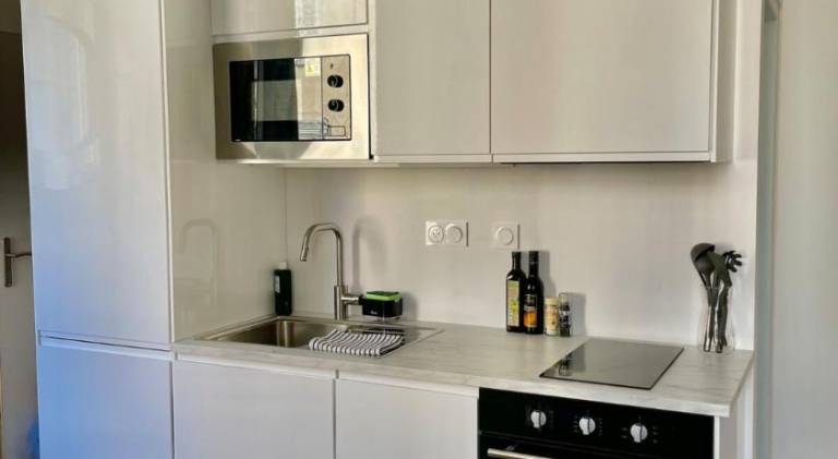 Rental apartment | Next to Popes' Palace | Dogs allowed — photo 3