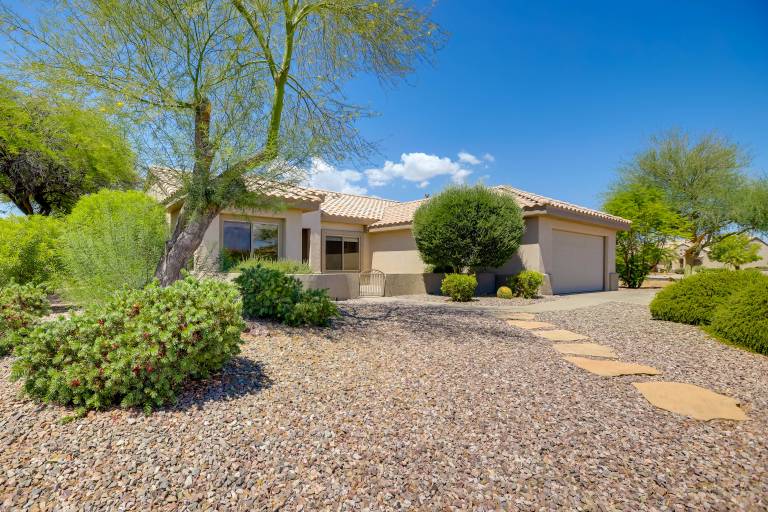 Near Golf Inviting Surprise Home w Covered Patio