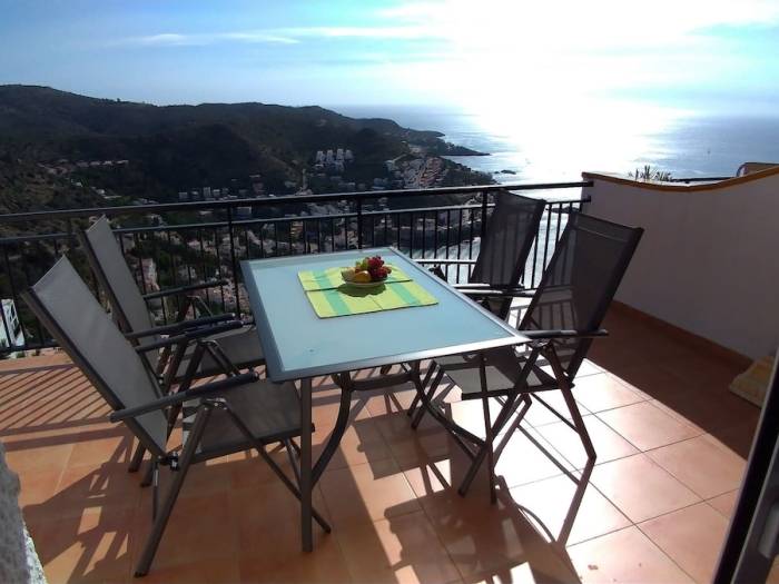Apartment with pool & patio | Sea view — photo 4