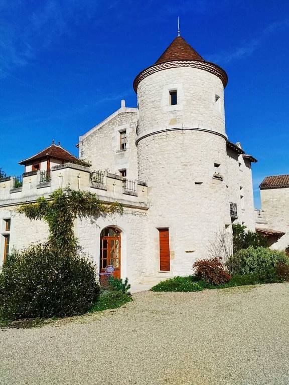 Château Pessac-sur-Dordogne