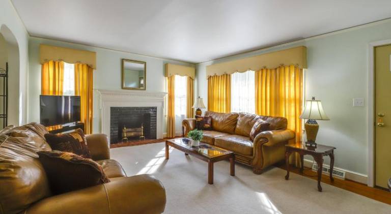 Spacious house | Pets are welcome in Camden, SC