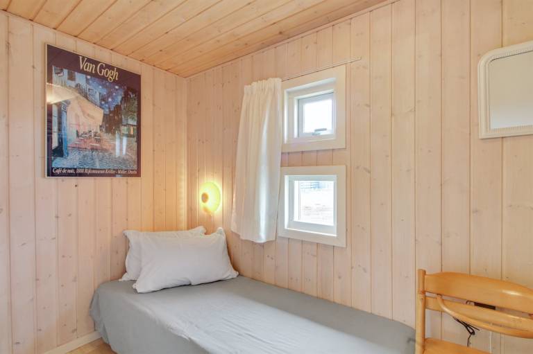 Vacation home with terrace — photo 3