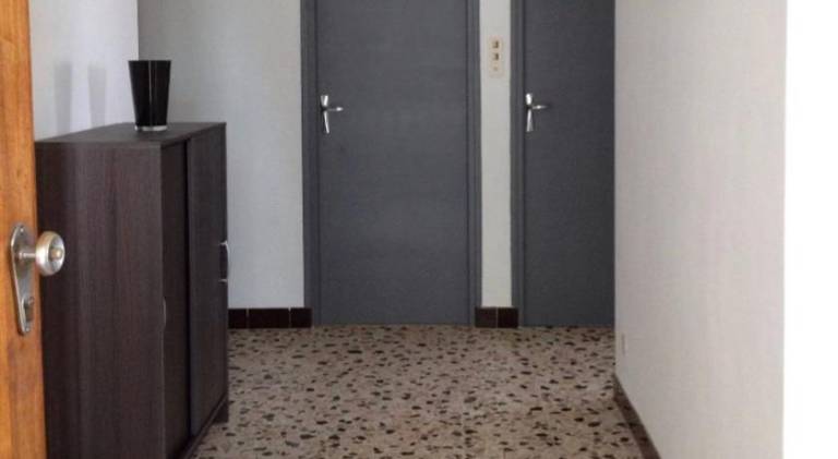 APPARTEMENT TOUT CONFORT AVEC PARKING FERME — photo 5