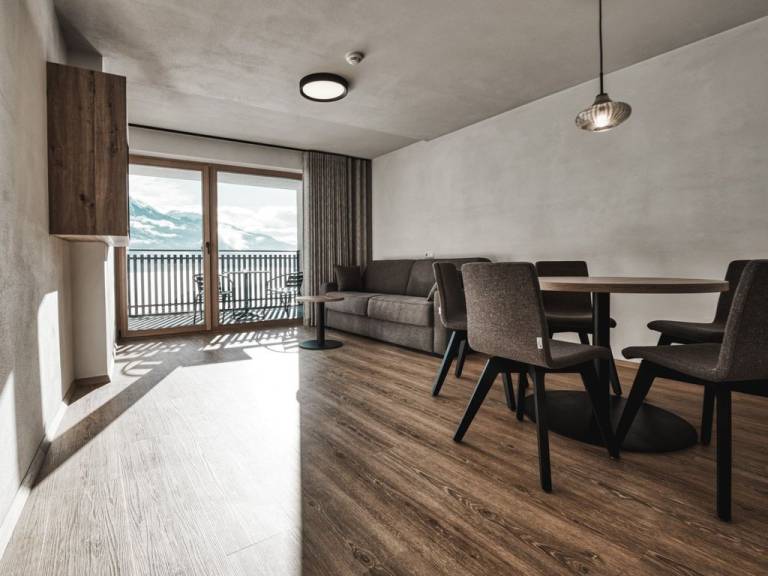 Ferienwohnung mit Hund in Graun im Vinschgau, Reschensee f&uuml;r max. 4 Personen