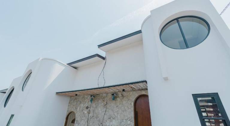 Wonderful villa with hot tub, private pool & patio | Good for workation | Dogs allowed — photo 5