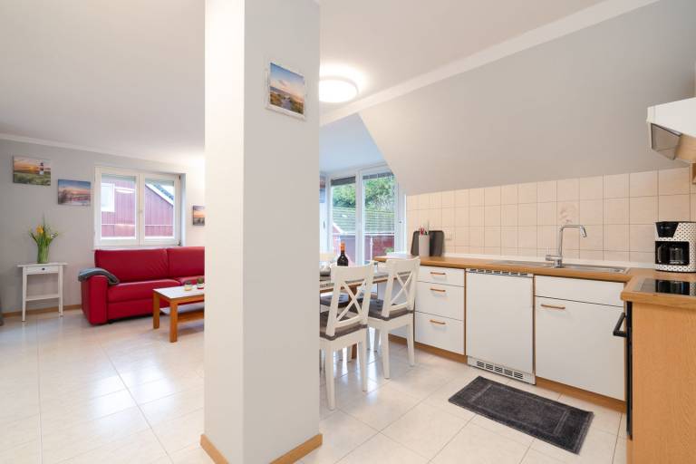 Strandnahe Ferienwohnung "Vittoria" in Scharbeutz mit großem Balkon. — photo 2