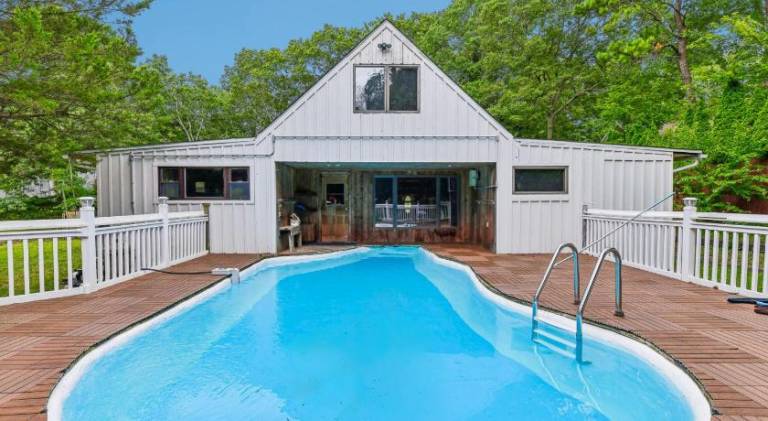 Vacation home with pool | Pets are welcome — photo 4