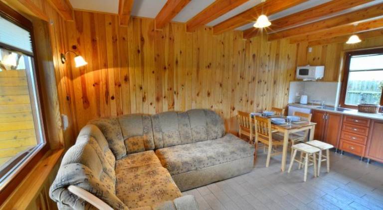 Lovely lodge with grill & terrace | Pets allowed — photo 2