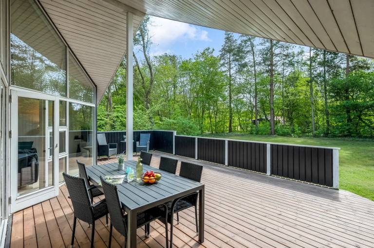 Vacation home with grill, sauna & jacuzzi — photo 2