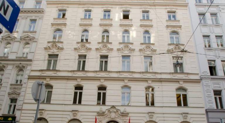 Children-friendly serviced apartment | Near St. Stephen's Cathedral | Good for workation | Pet-friendly — photo 4