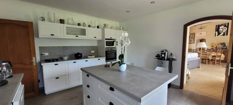Fully equipped spacious villa with yard, private pool & barbecue | City view | Beach nearby | Dogs allowed — photo 5