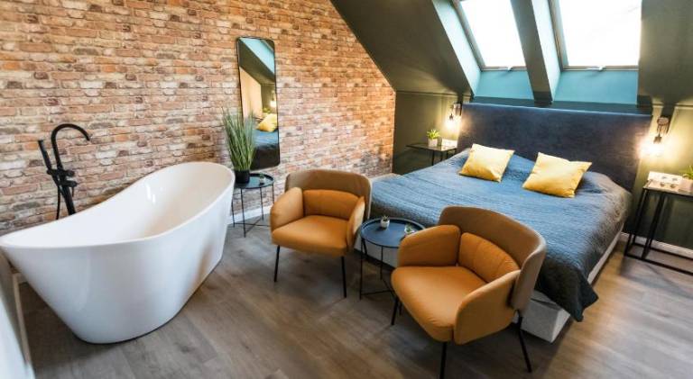 Pleasant rental apartment with terrace, yard & jacuzzi | Dogs allowed in Veszprem