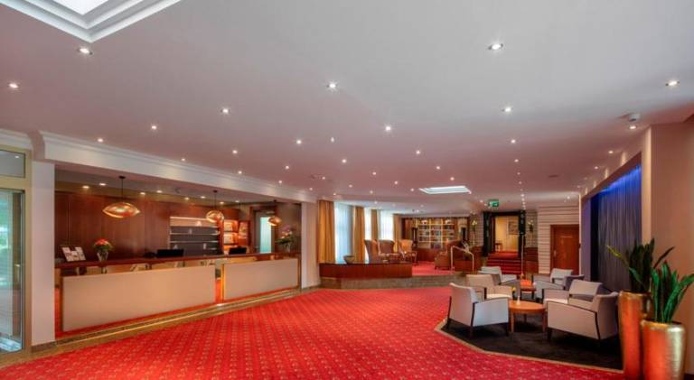 Hotel Schweizer Hof Thermal und Vital Resort — photo 4