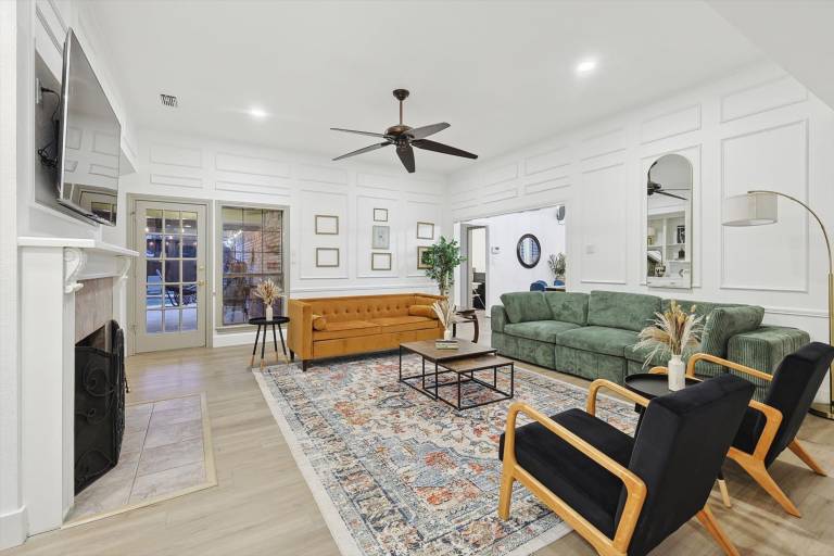 Beautiful 5Br 2 Bath DeSoto Home with Pool — photo 4