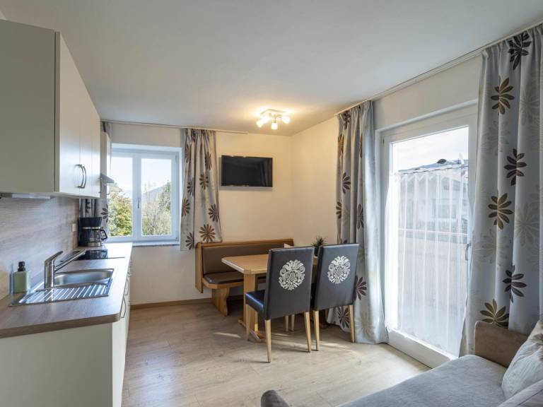 Ferienwohnung mit Hund in Tisens, Nals für max. 4 Personen Ferienwohnung mit Hund in Tisens, Nals für max. 4 Personen