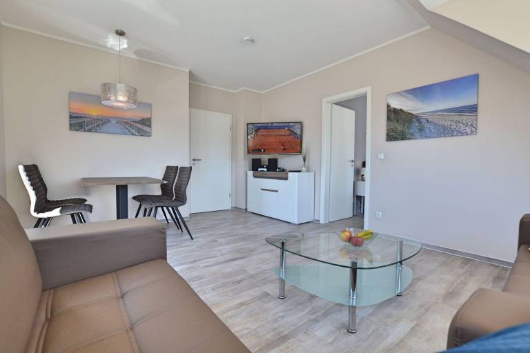 Rental apartment with 3 rooms for 5 persons — photo 2