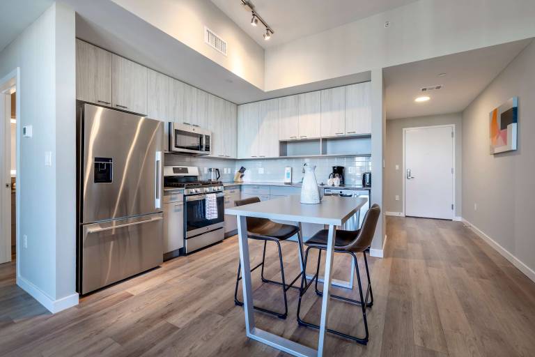Rental apartment with pool, patio & barbeque | Suitable for remote work in Fairfield, CT