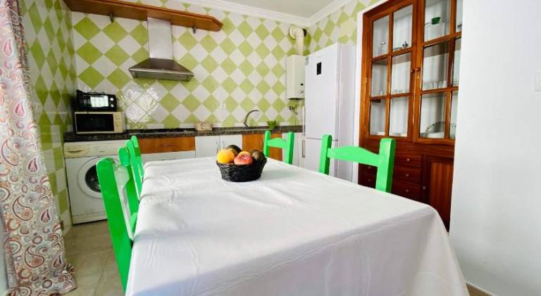 Holiday apartment with barbecue & terrace | Good for workation — photo 3