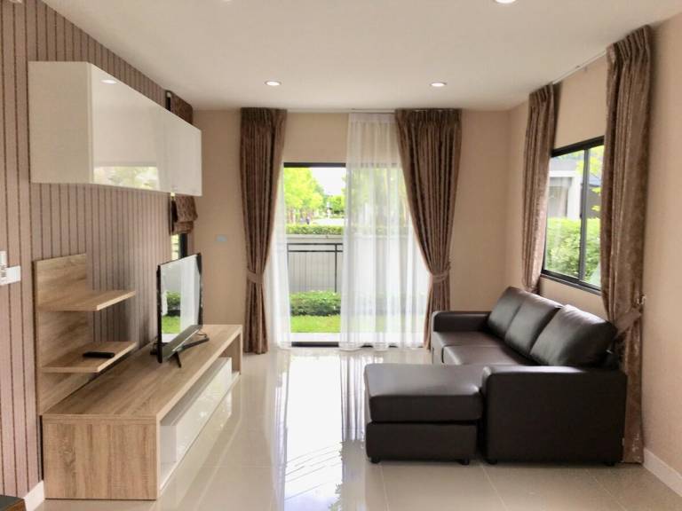 Pleasant vacation home with pool | Good for workation | Pets are welcome — photo 2