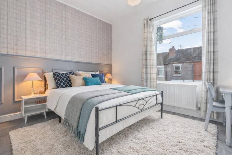 Broomfield House - City Centre - Free Parking in Coventry