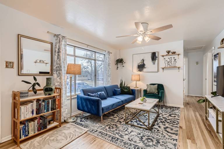 Family-oriented house with yard | Pets are welcome in Wheat Ridge, CO